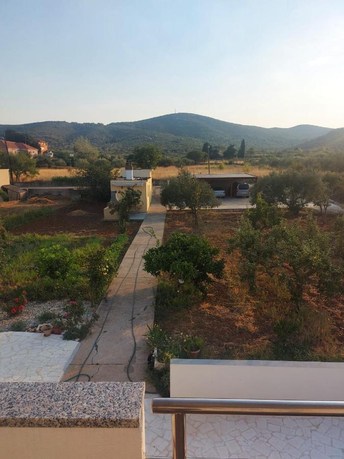 Apartmani Ciklic Dobropoljana Exterior photo