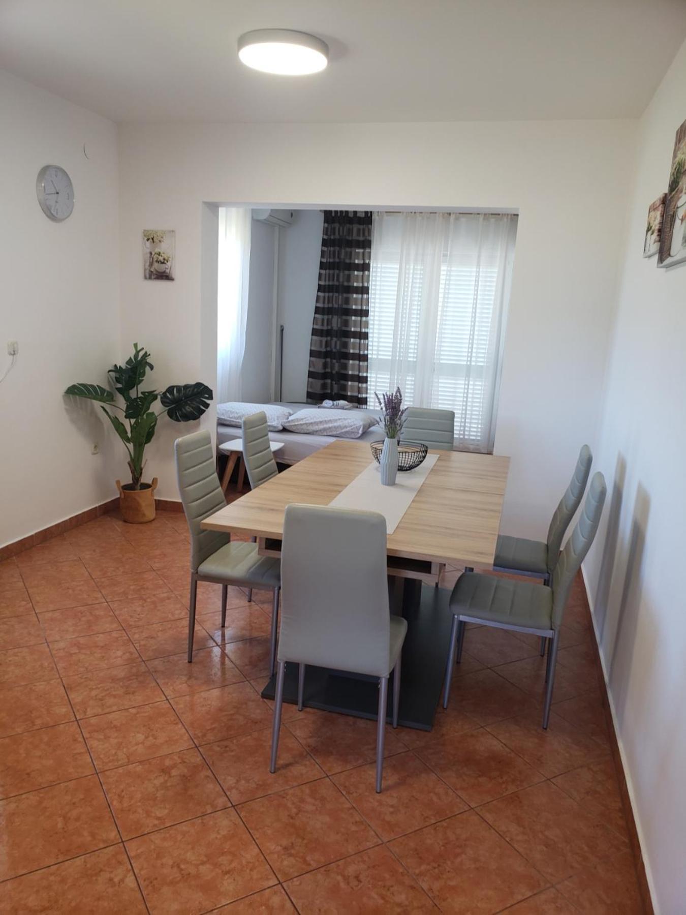 Apartmani Ciklic Dobropoljana Exterior photo