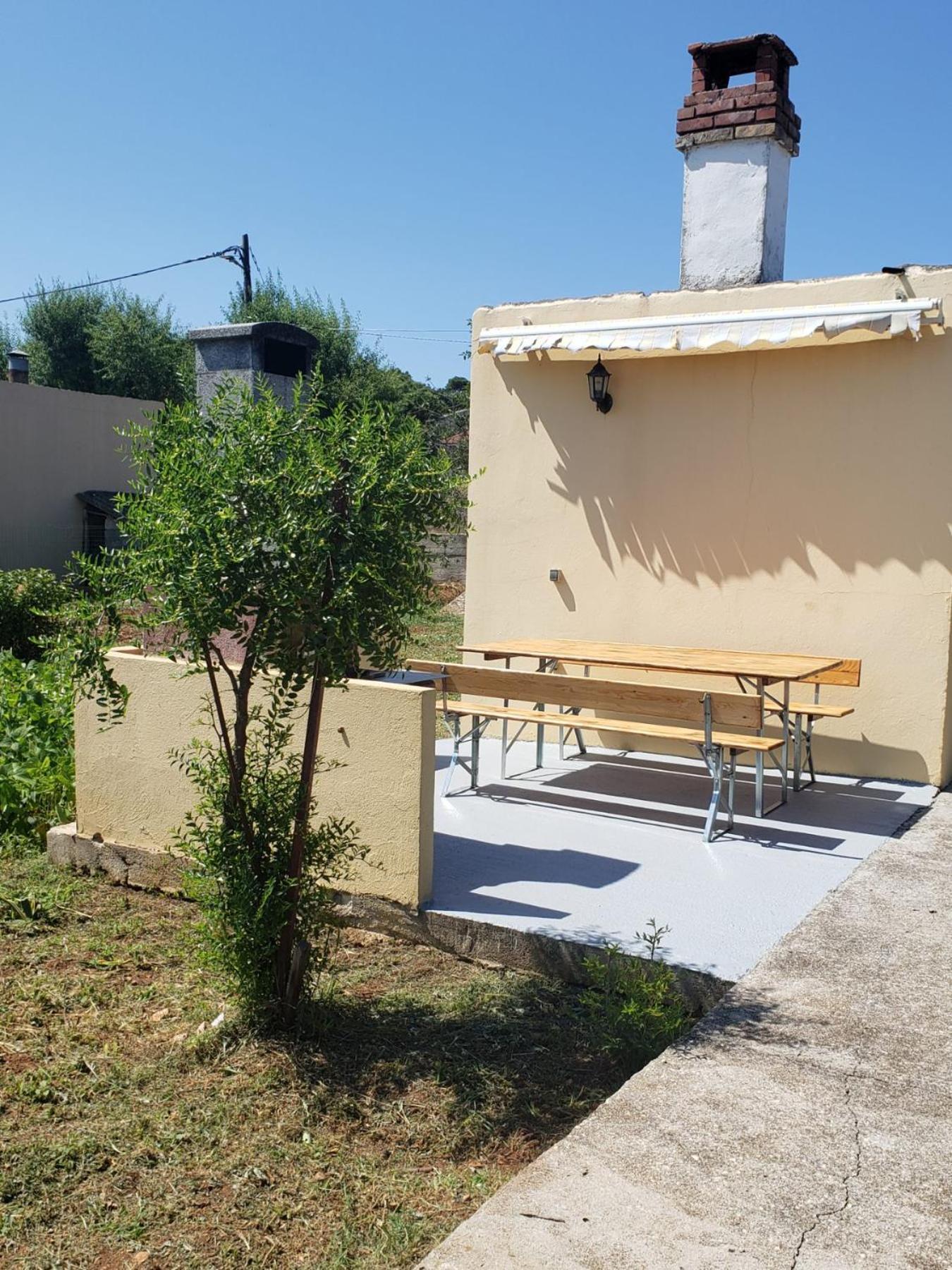 Apartmani Ciklic Dobropoljana Exterior photo